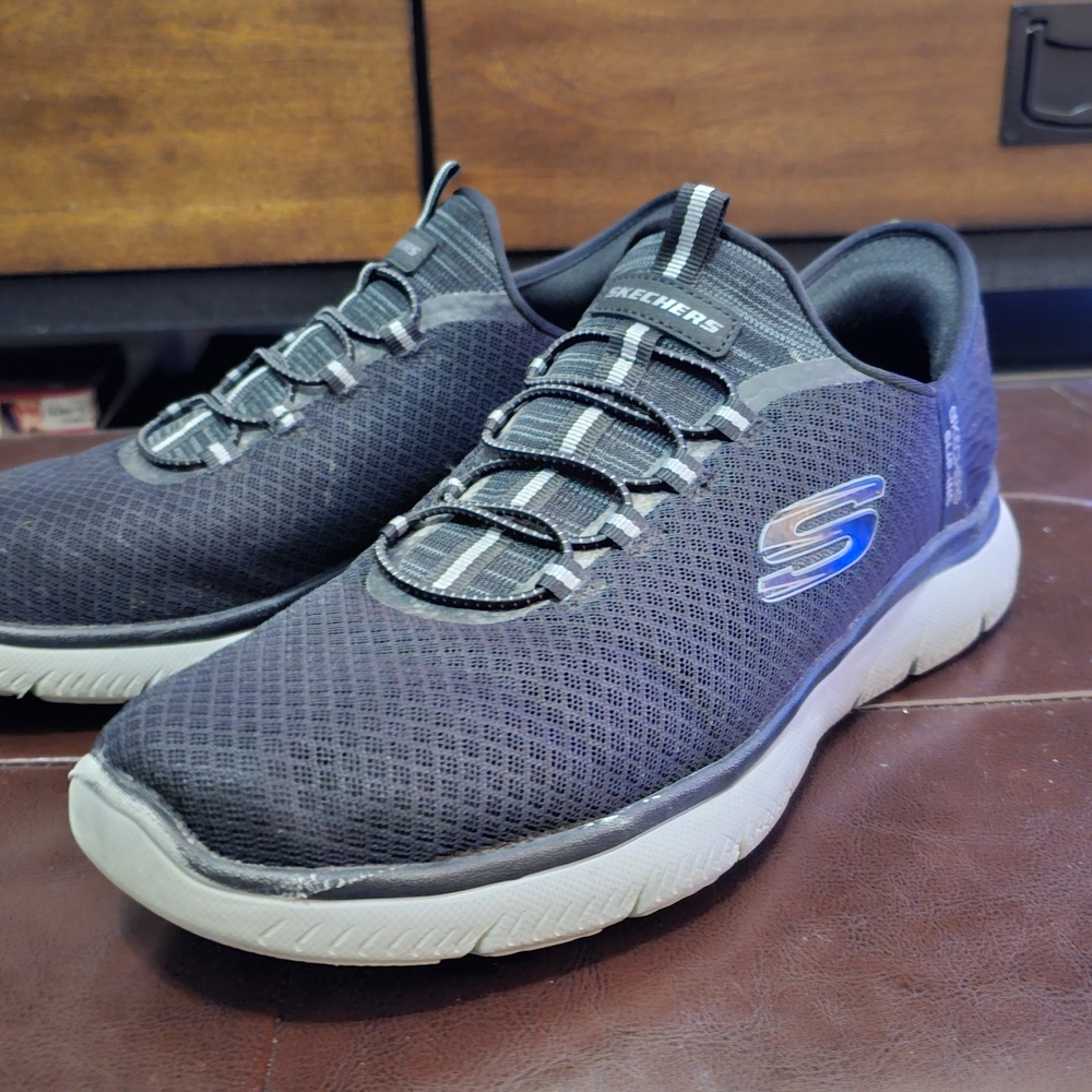 Skechers Slip Ins  Black Athletic Shoes Q0 Wide